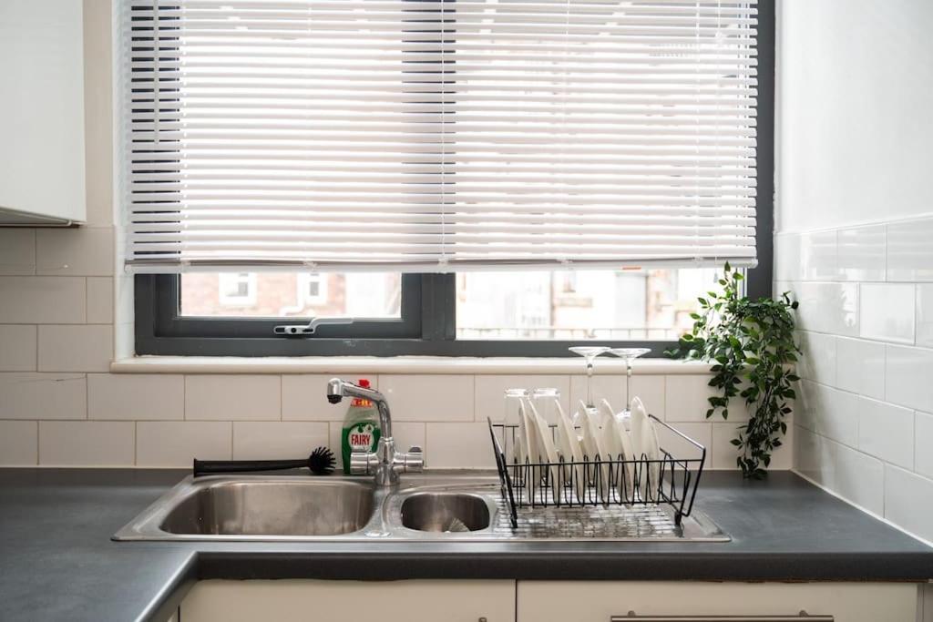 2 Bed Apt In Leeds City Centre Exteriör bild